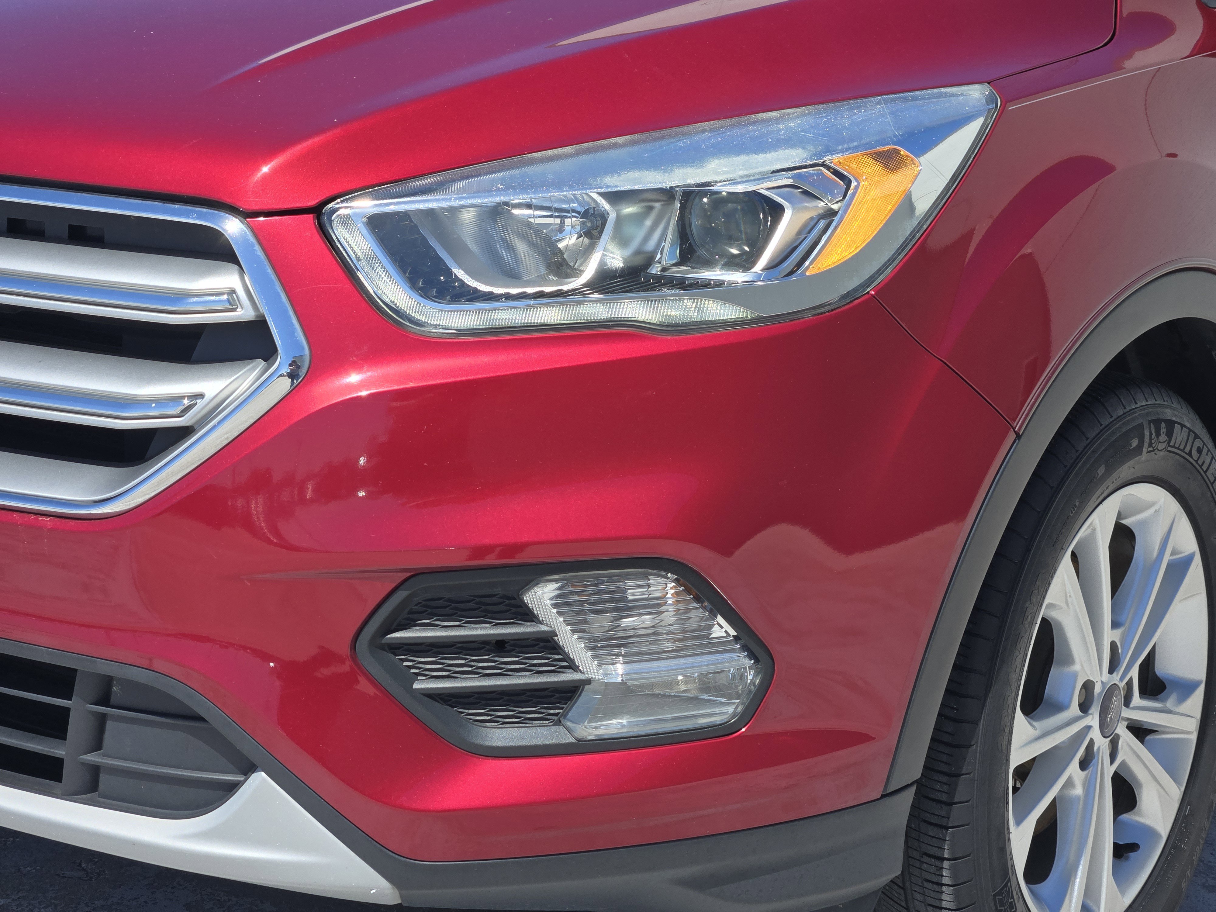 Used 2017 Ford Escape SE w/ Equipment Group 201A image 10