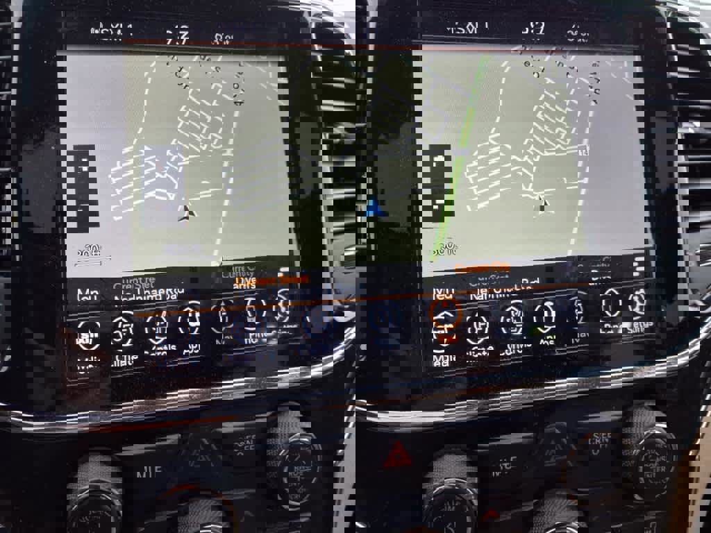 Used 2019 Jeep Grand Cherokee Limited image 18