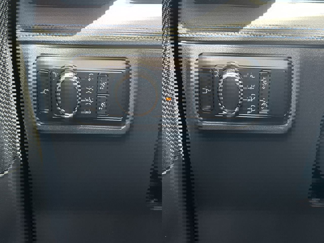 New 2026 Ford Mustang Dark Horse image 16