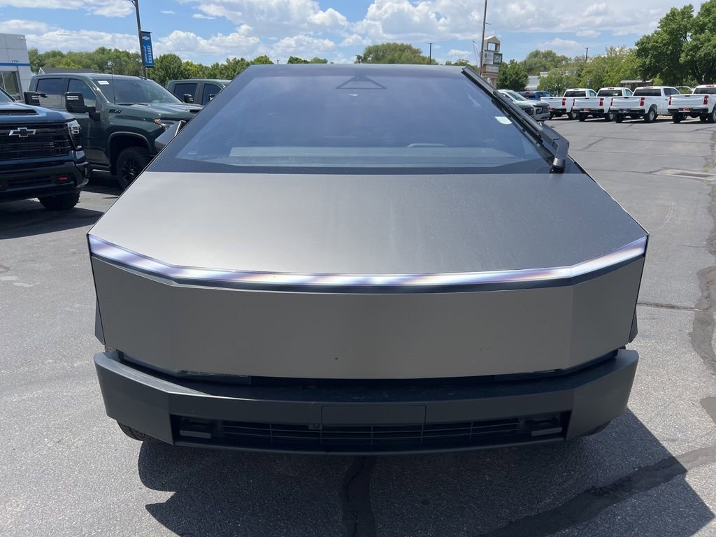 Used 2024 Tesla Cybertruck AWD Crew Cab image 3