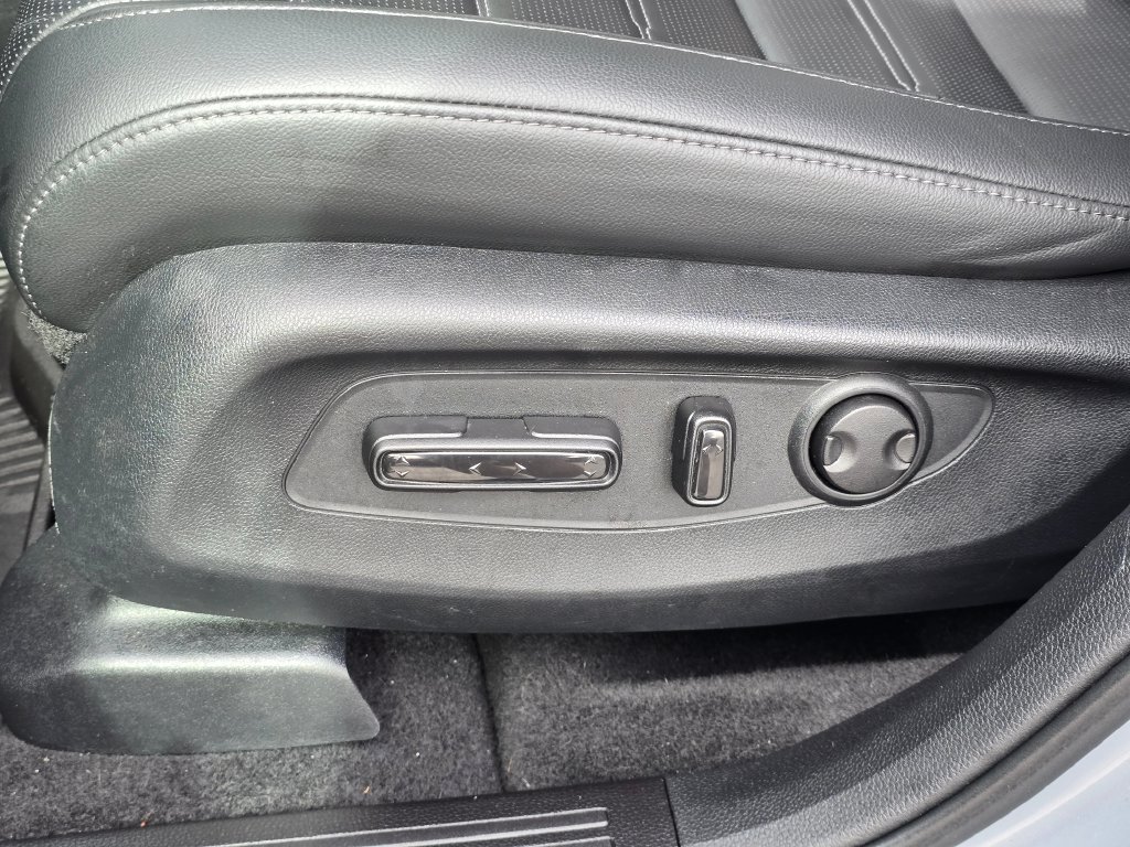 Certified 2025 Honda CR-V EX-L image 15