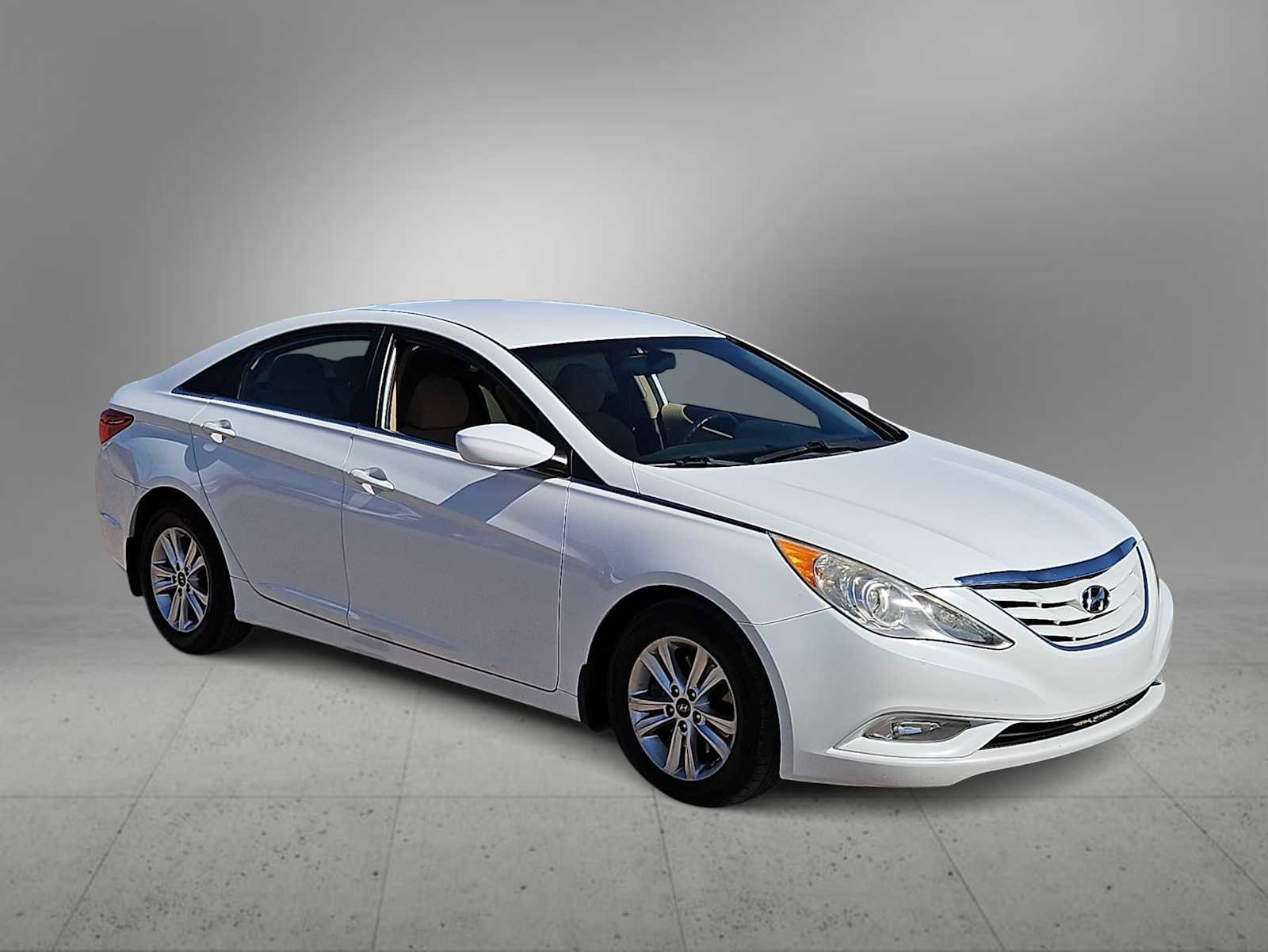 Used 2013 Hyundai Sonata GLS w/ Popular Equipment Pkg image 2