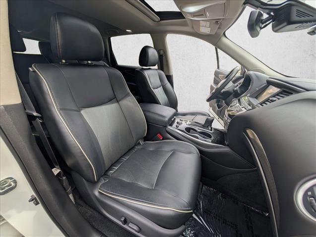 Used 2019 INFINITI QX60 Luxe w/ Essential Package image 24