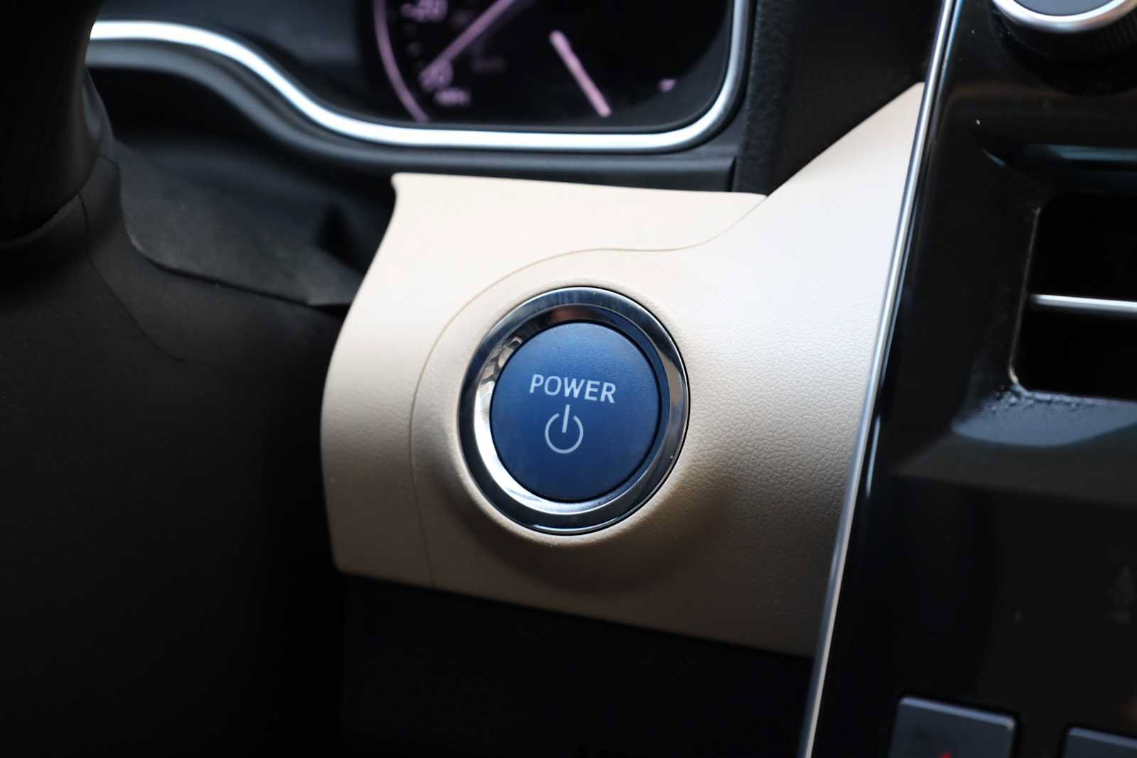 Used 2021 Toyota Avalon XLE FWD image 27