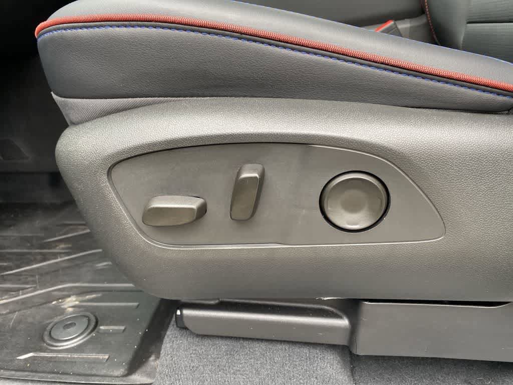 Used 2025 Chevrolet Silverado EV RST AWD/4WD image 14