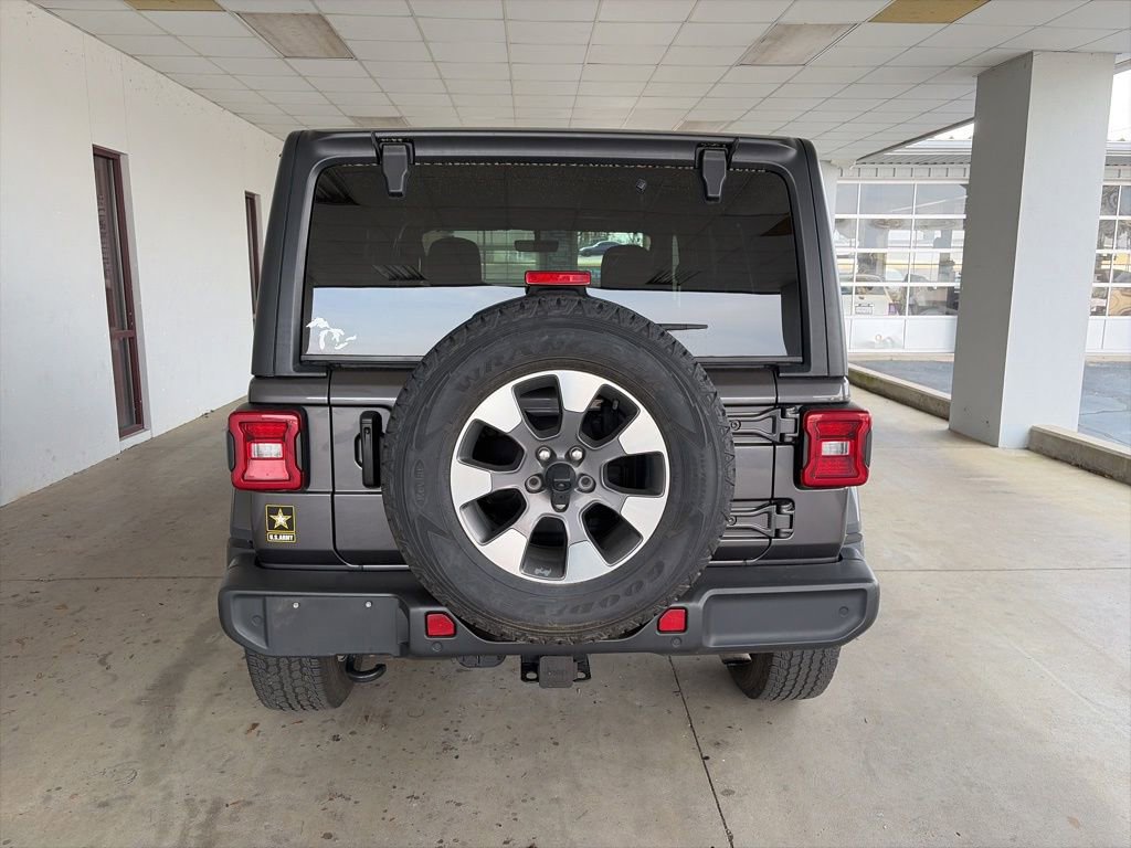 Used 2022 Jeep Wrangler Unlimited Sahara w/ Dual Top Group image 7
