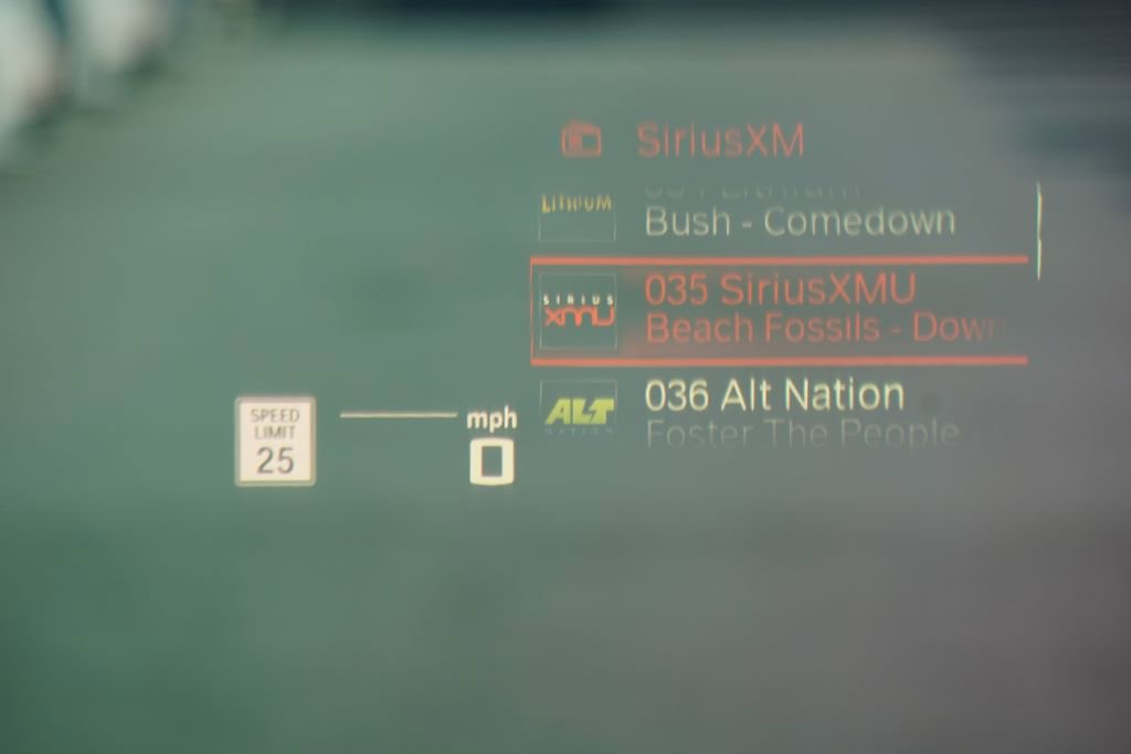 Used 2025 BMW X4 M w/ Executive Package image 8