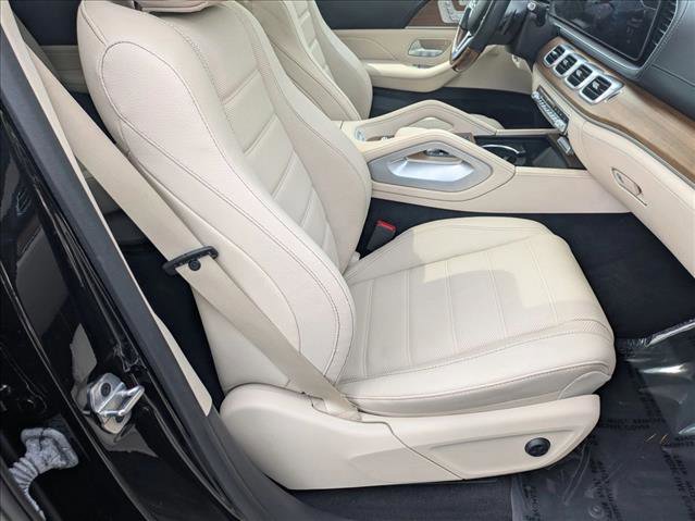 Used 2023 Mercedes-Benz GLS 450 4MATIC image 24