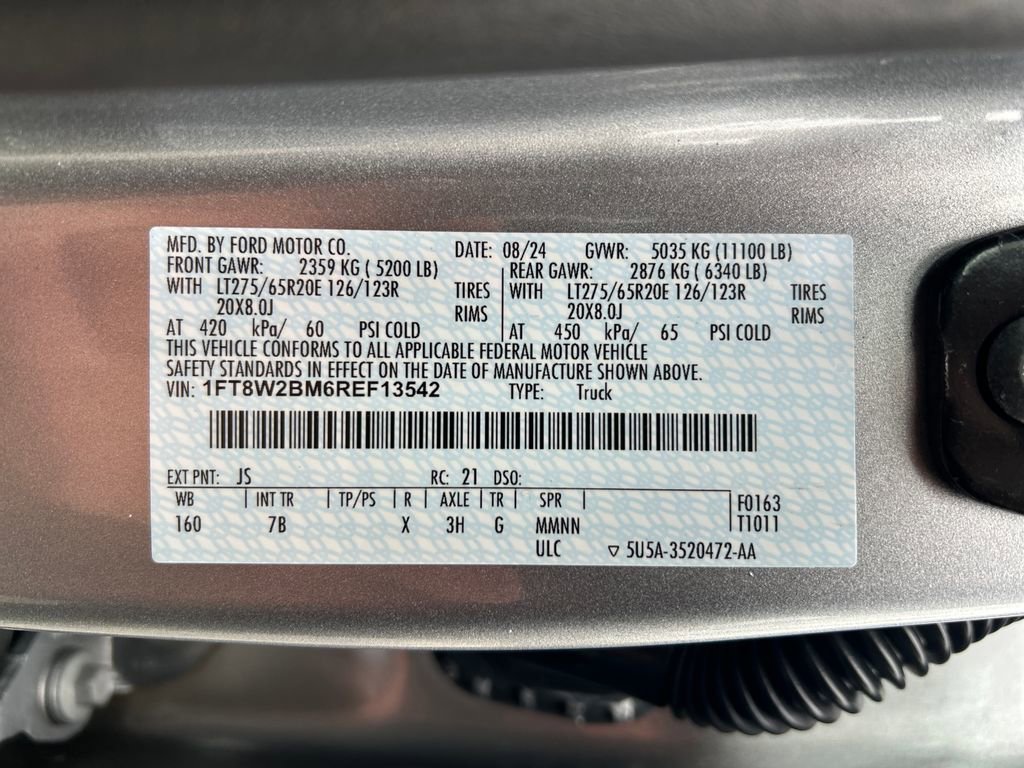 Used 2024 Ford F250 Platinum image 27