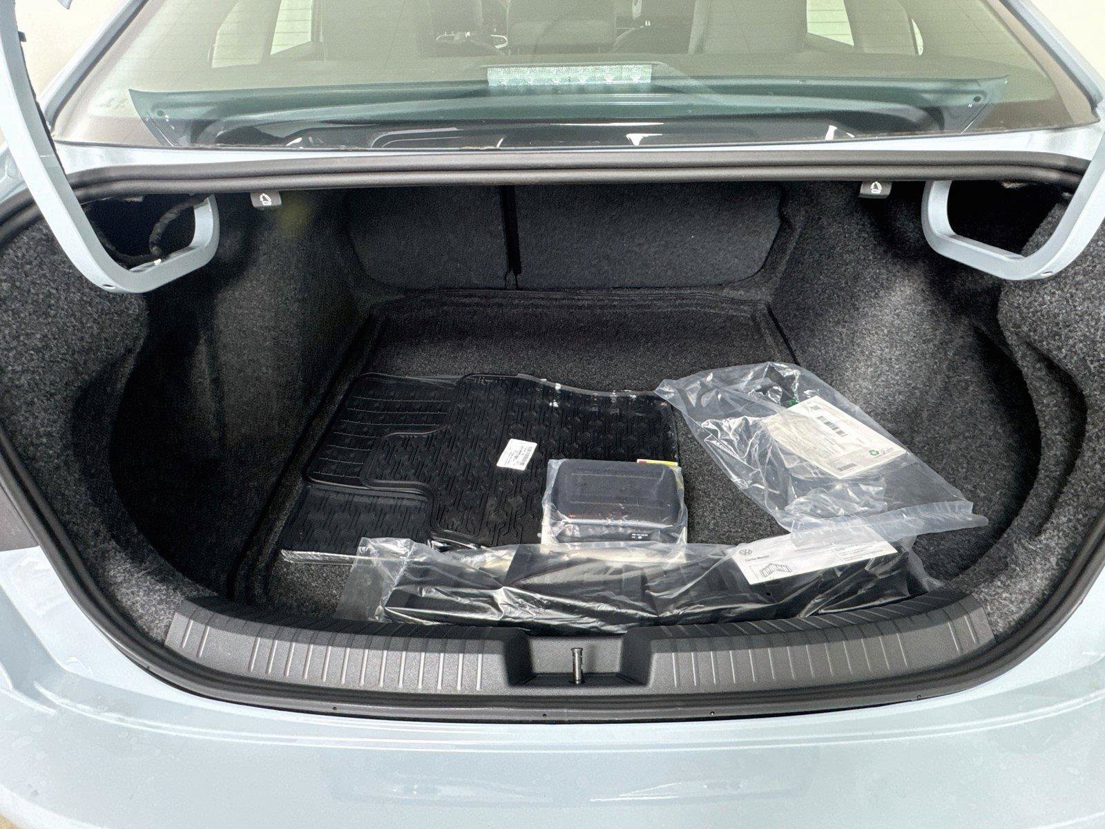 New 2027 Volkswagen Jetta SEL FWD image 26