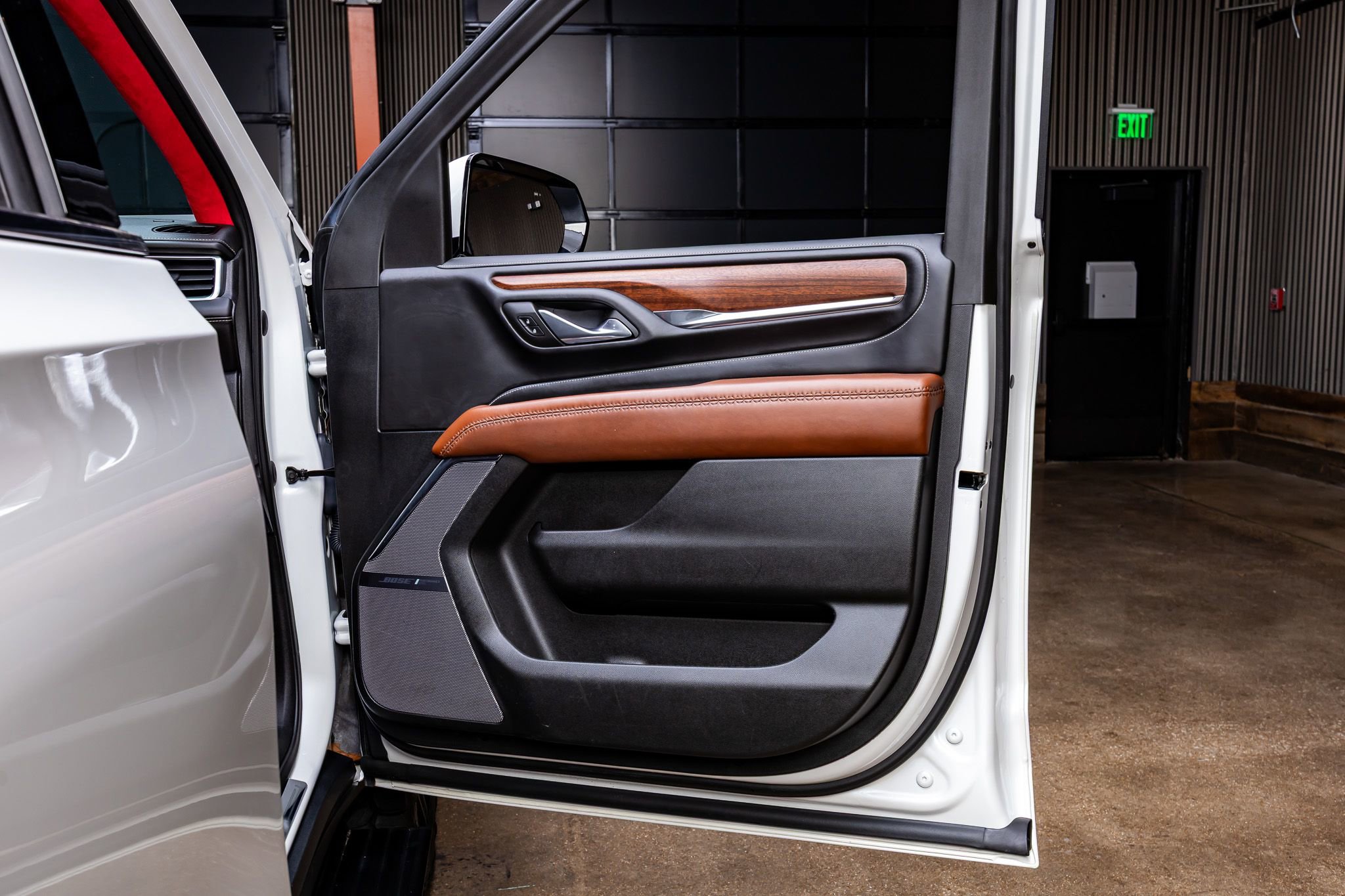 Used 2023 GMC Yukon XL Denali Ultimate image 37