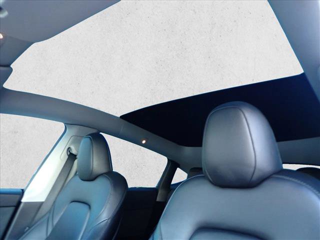 Used 2023 Tesla Model Y Performance image 14