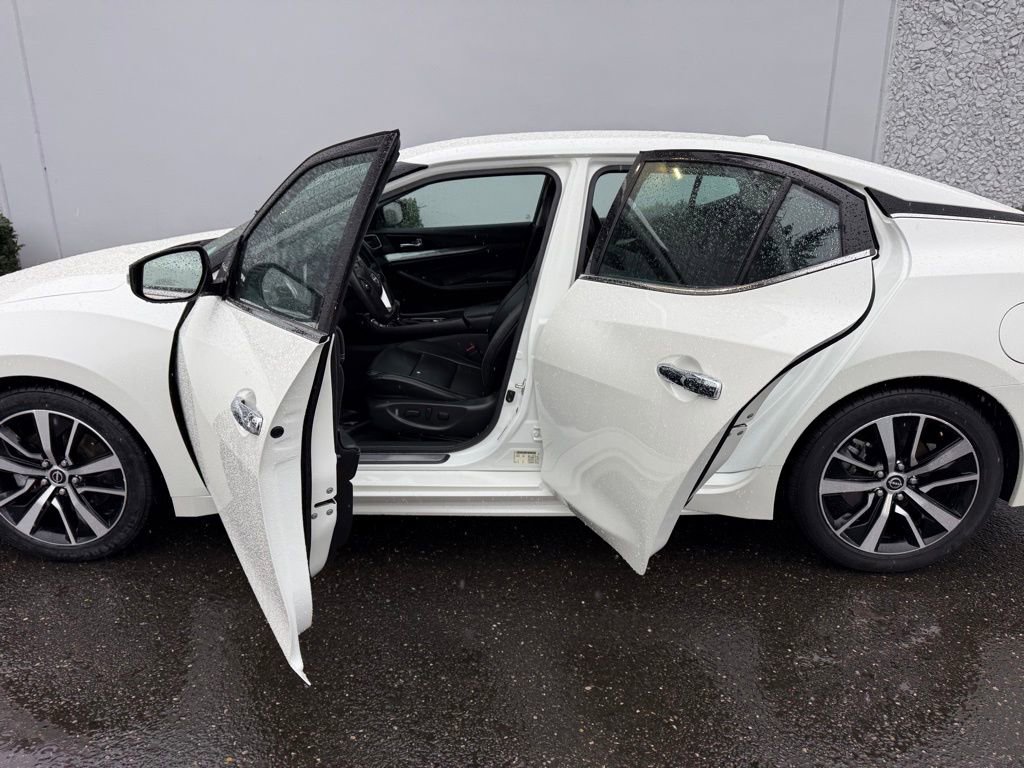 Used 2023 Nissan Maxima SV w/ Floor Mat Group image 18
