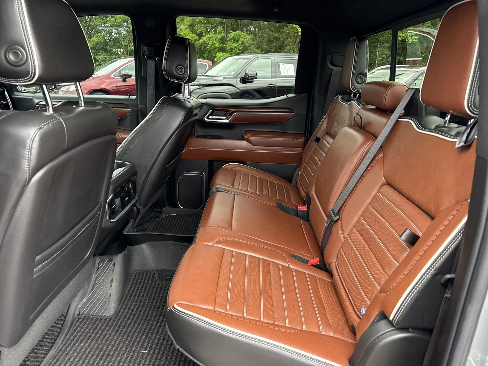 Used 2024 GMC Sierra 1500 Denali Ultimate AWD/4WD image 15