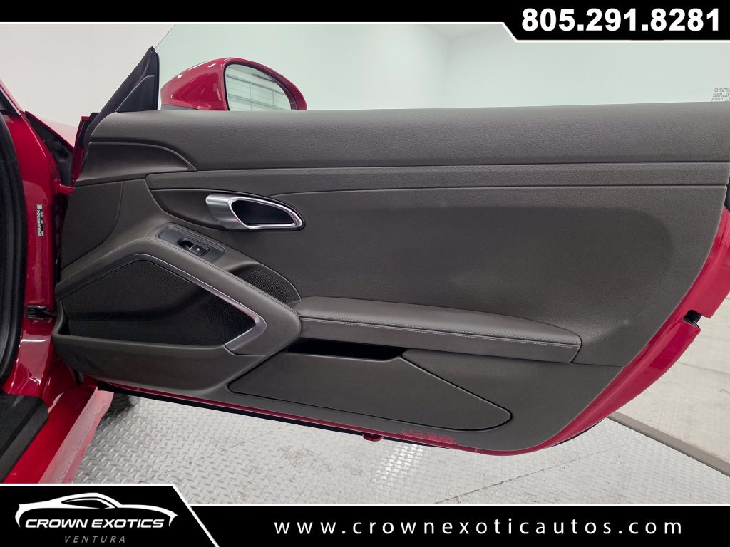 Used 2024 Porsche 718 Cayman RWD image 16