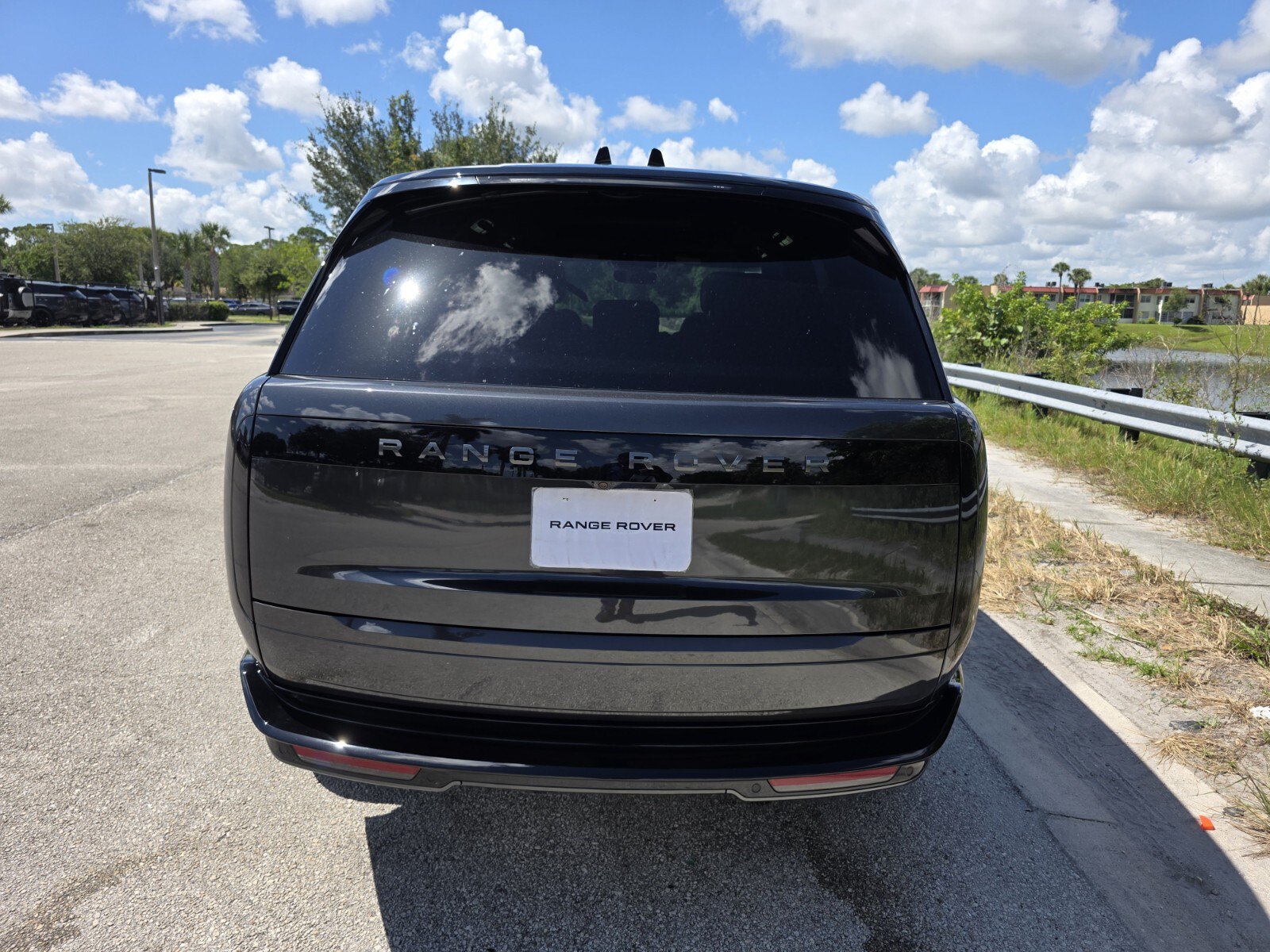 New 2026 Land Rover Range Rover SE AWD/4WD image 6