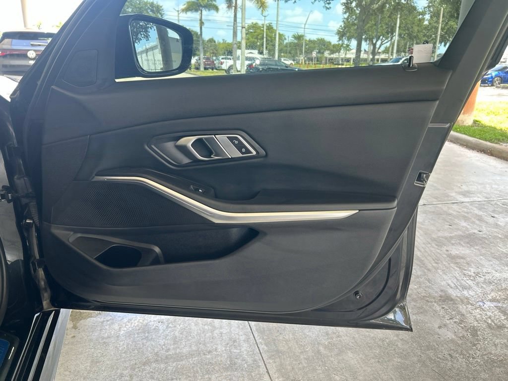 Used 2023 BMW 330e w/ M Sport Package RWD image 28