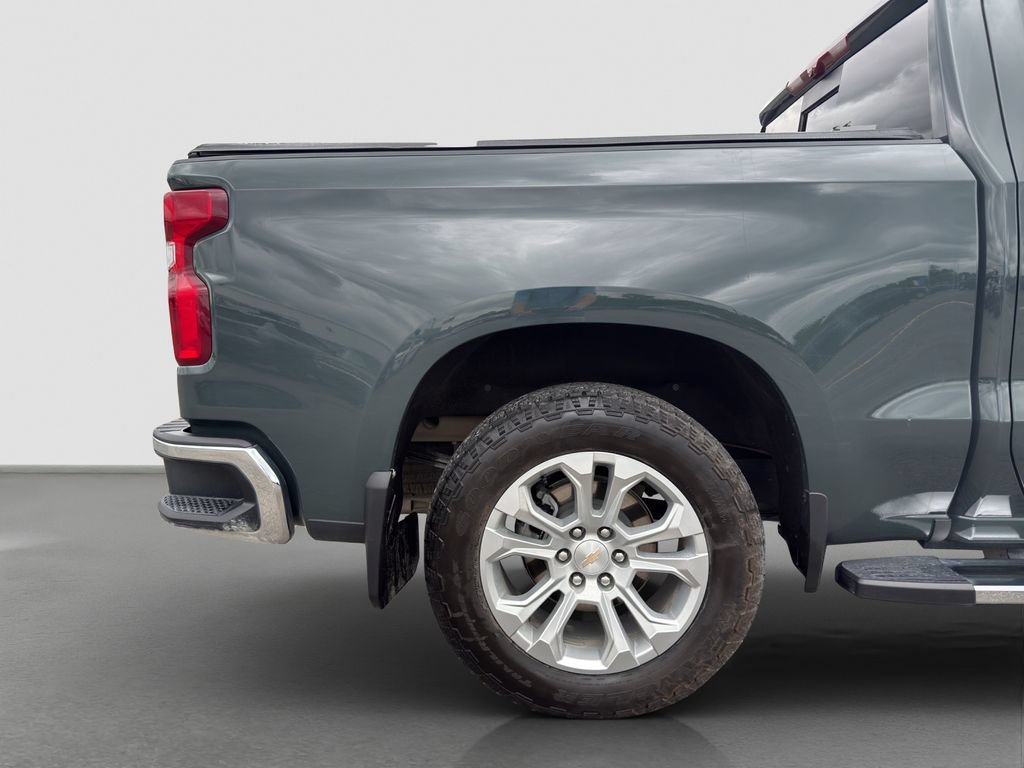 Used 2025 Chevrolet Silverado 1500 LTZ w/ LTZ Premium Package AWD/4WD image 29