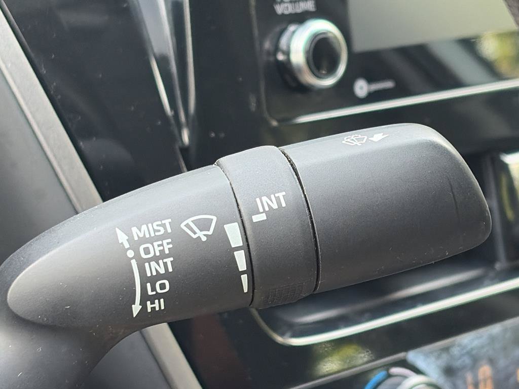 Used 2022 Toyota Camry LE FWD image 11