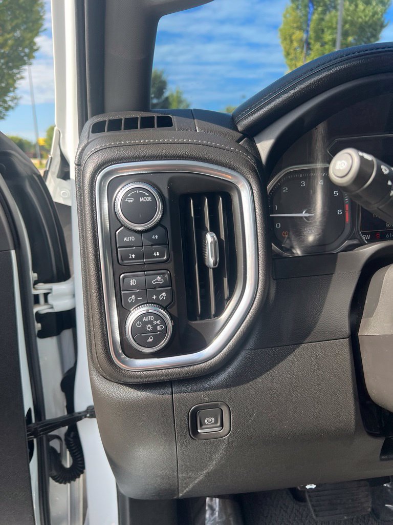 Used 2022 GMC Sierra 2500 Denali AWD/4WD image 15