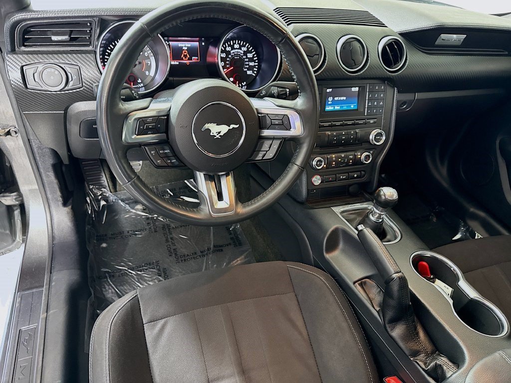 Used 2018 Ford Mustang Coupe RWD image 23