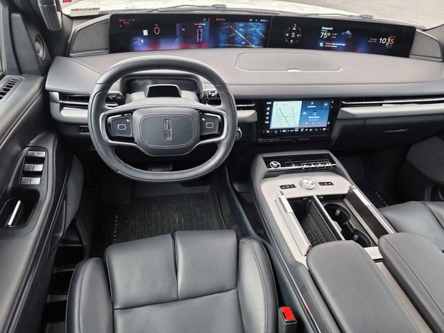 Certified 2025 Lincoln Navigator Reserve w/ Jet Appearance Package image 7