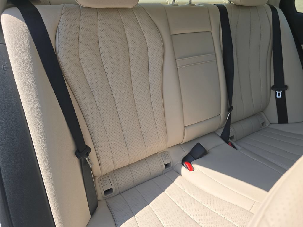 New 2027 Mercedes-Benz E 350 4MATIC Sedan image 19