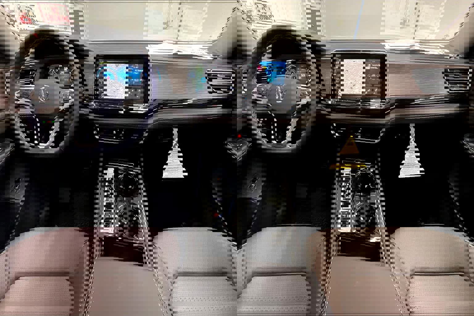 New 2025 Volkswagen Atlas SEL image 7