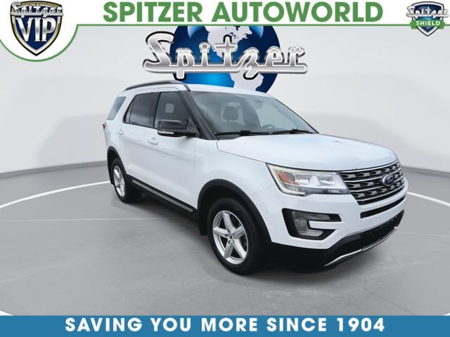 Used 2017 Ford Explorer XLT w/ Equipment Group 202A AWD/4WD image 2
