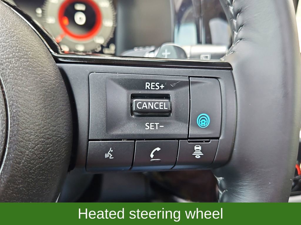 Used 2025 Nissan Pathfinder Platinum image 12