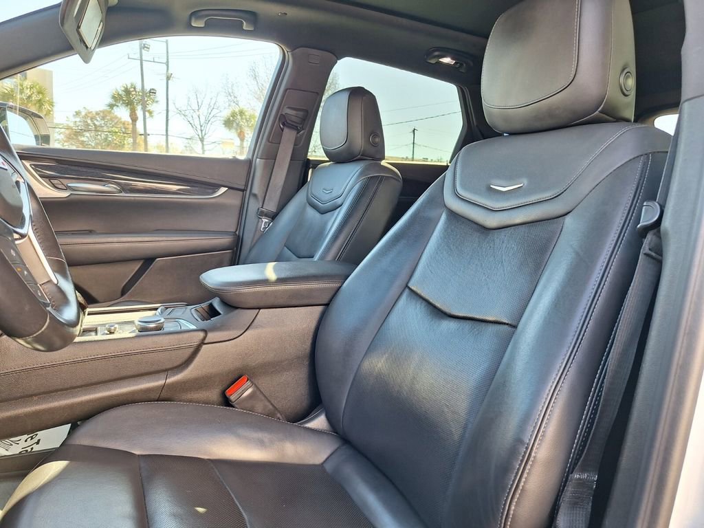 Used 2023 Cadillac XT5 Premium Luxury image 24