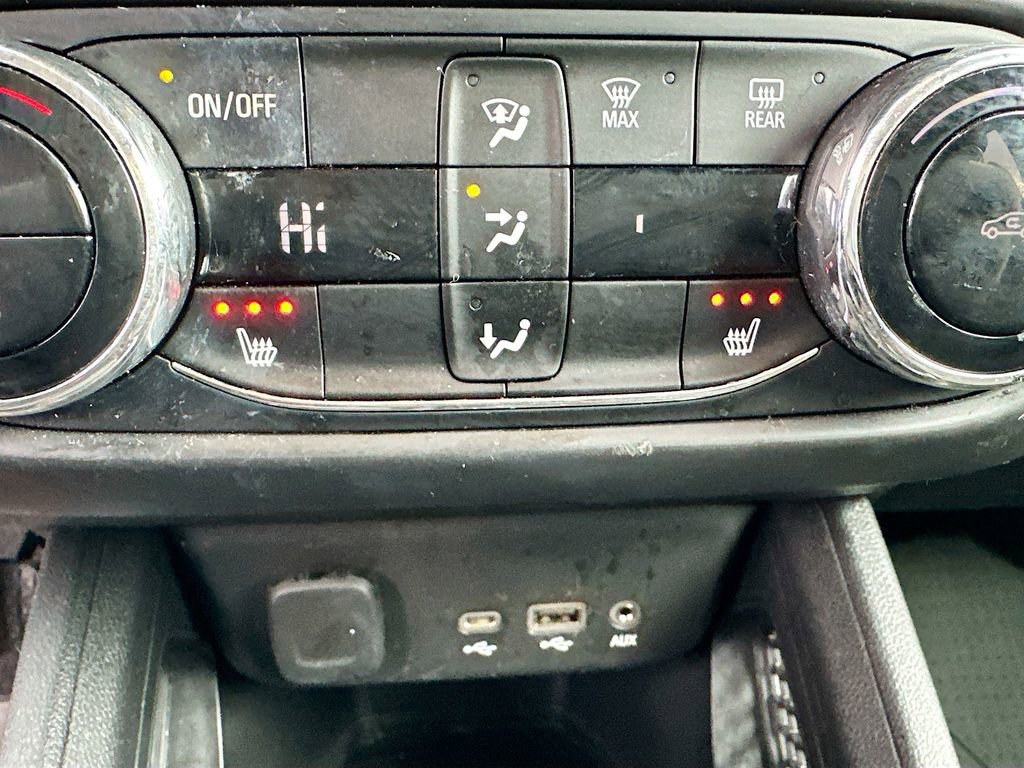 Used 2023 Chevrolet TrailBlazer LT w/ Convenience Package AWD/4WD image 20
