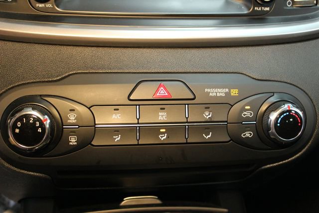 Used 2020 Kia Sorento L FWD image 26