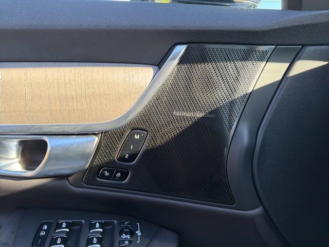 Used 2023 Volvo S90 B6 Plus w/ Protection Package Premier image 19