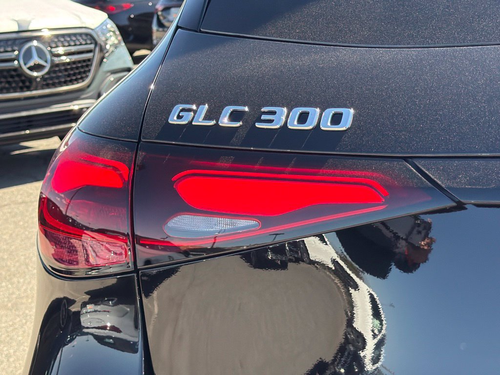 Used 2026 Mercedes-Benz GLC 300 4MATIC image 14