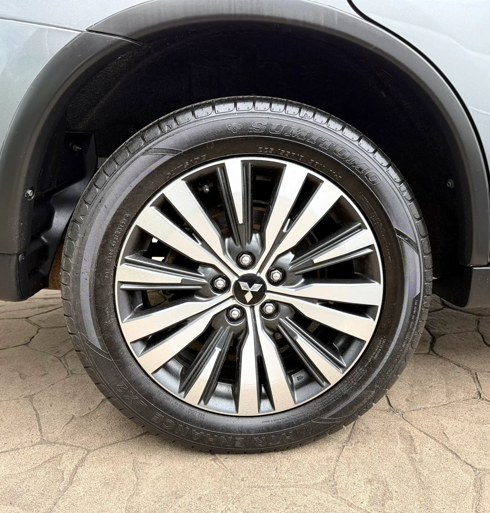 Used 2020 Mitsubishi Outlander ES AWD/4WD image 44