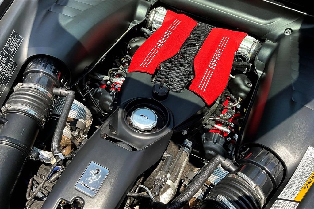 Used 2019 Ferrari 488 GTB RWD image 25