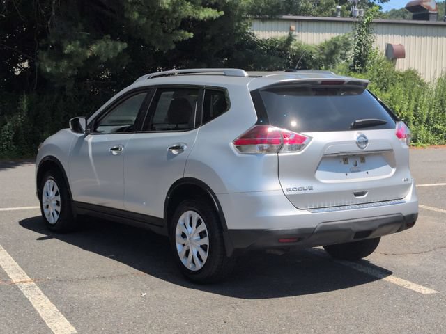 Used 2016 Nissan Rogue S w/ Appearance Package AWD/4WD image 8