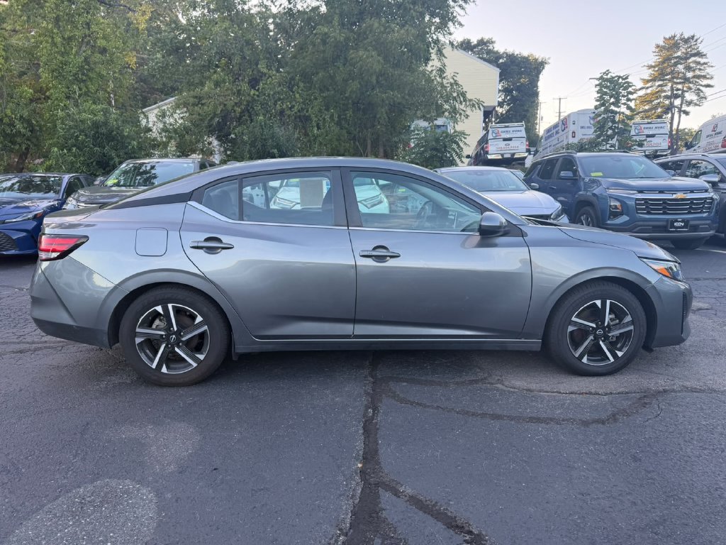 Used 2024 Nissan Sentra SV FWD image 6