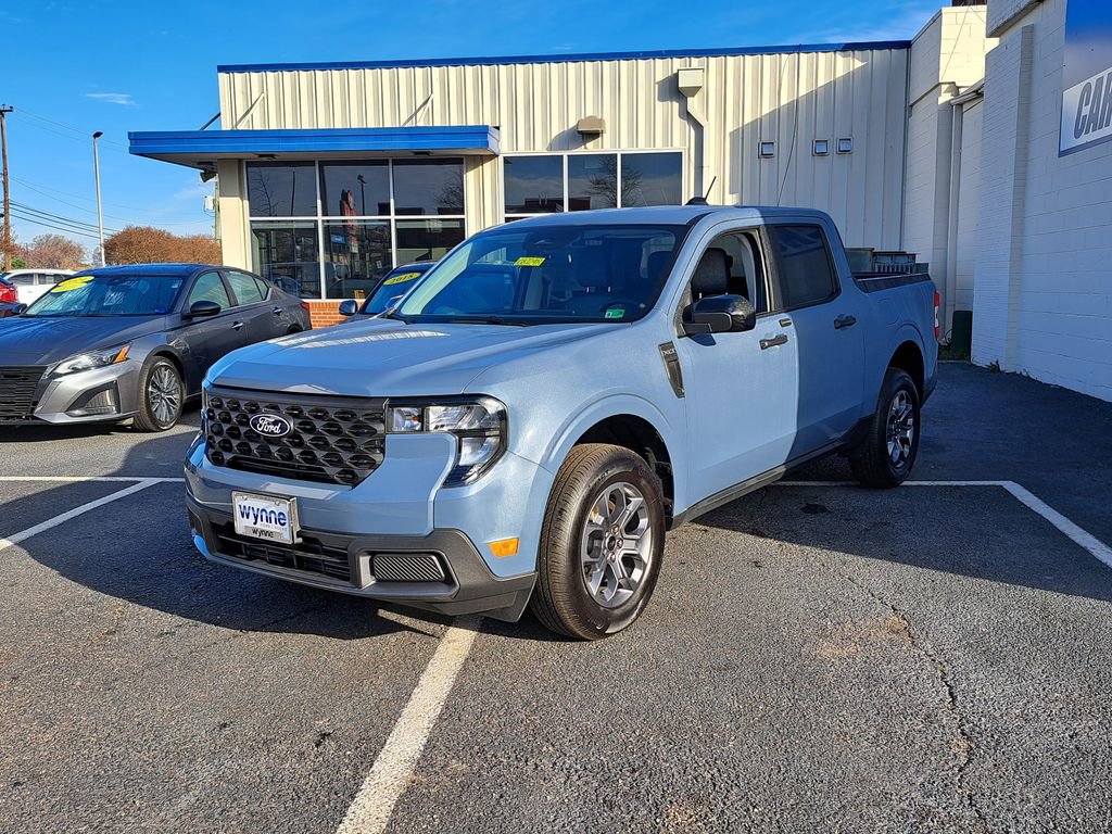New 2025 Ford Maverick XLT w/ XLT Luxury Package image 3