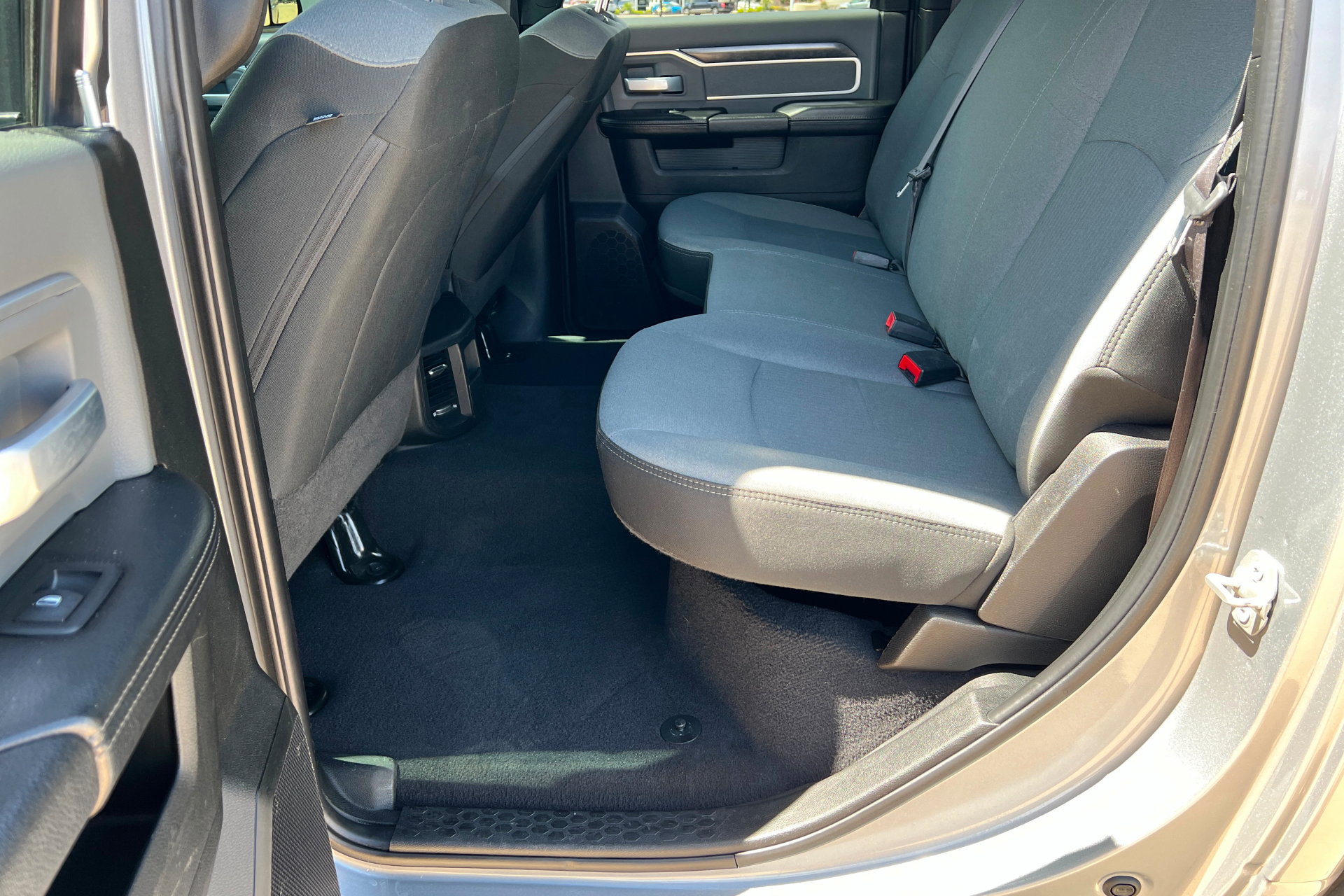 Used 2021 RAM 2500 Big Horn AWD/4WD image 21