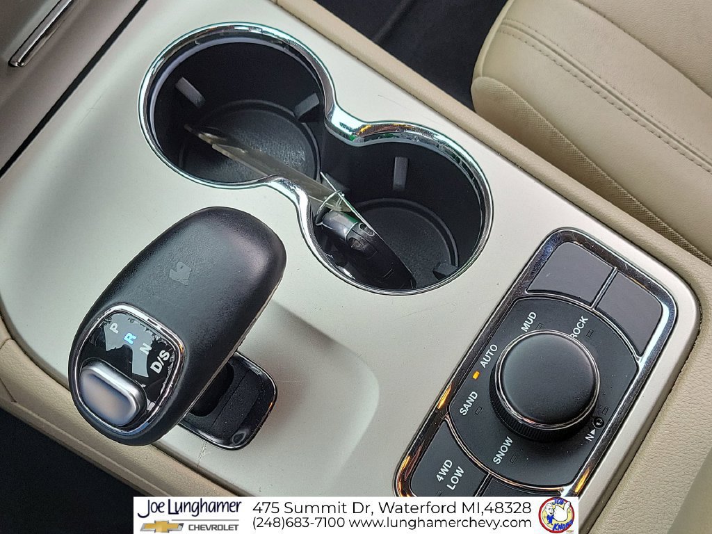 New 2027 Chevrolet Equinox LT w/ Convenience Package II FWD image 16