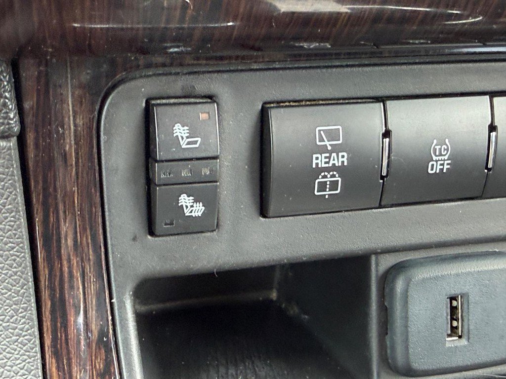 Used 2017 Chevrolet Traverse LT AWD/4WD image 24