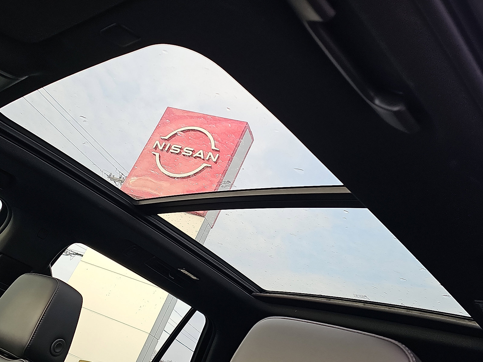 Used 2023 Chevrolet Tahoe Z71 w/ Luxury Package image 17