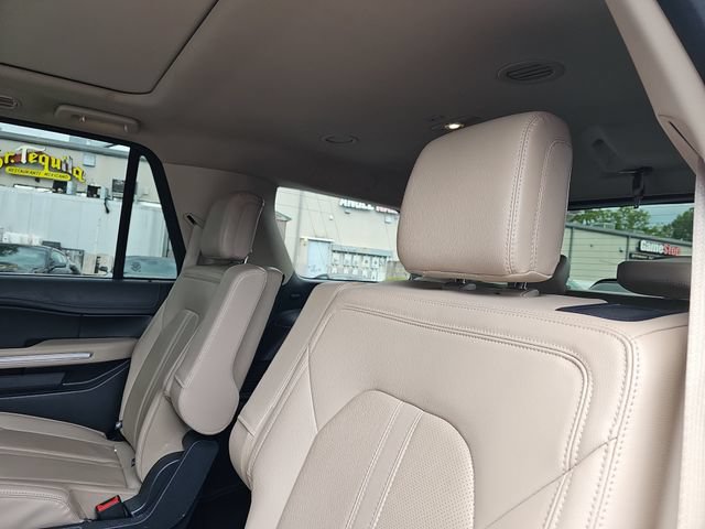 Certified 2024 Ford Expedition Limited AWD/4WD image 15
