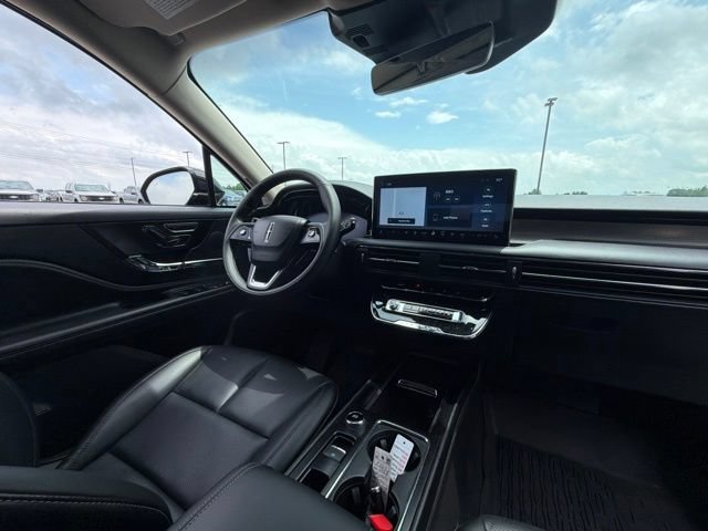 Used 2023 Lincoln Corsair AWD w/ Equipment Group 101A image 25
