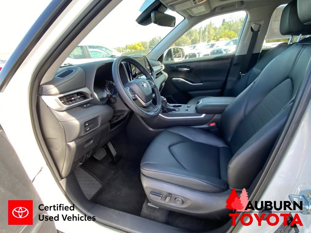 Certified 2026 Toyota Highlander XLE AWD/4WD image 34