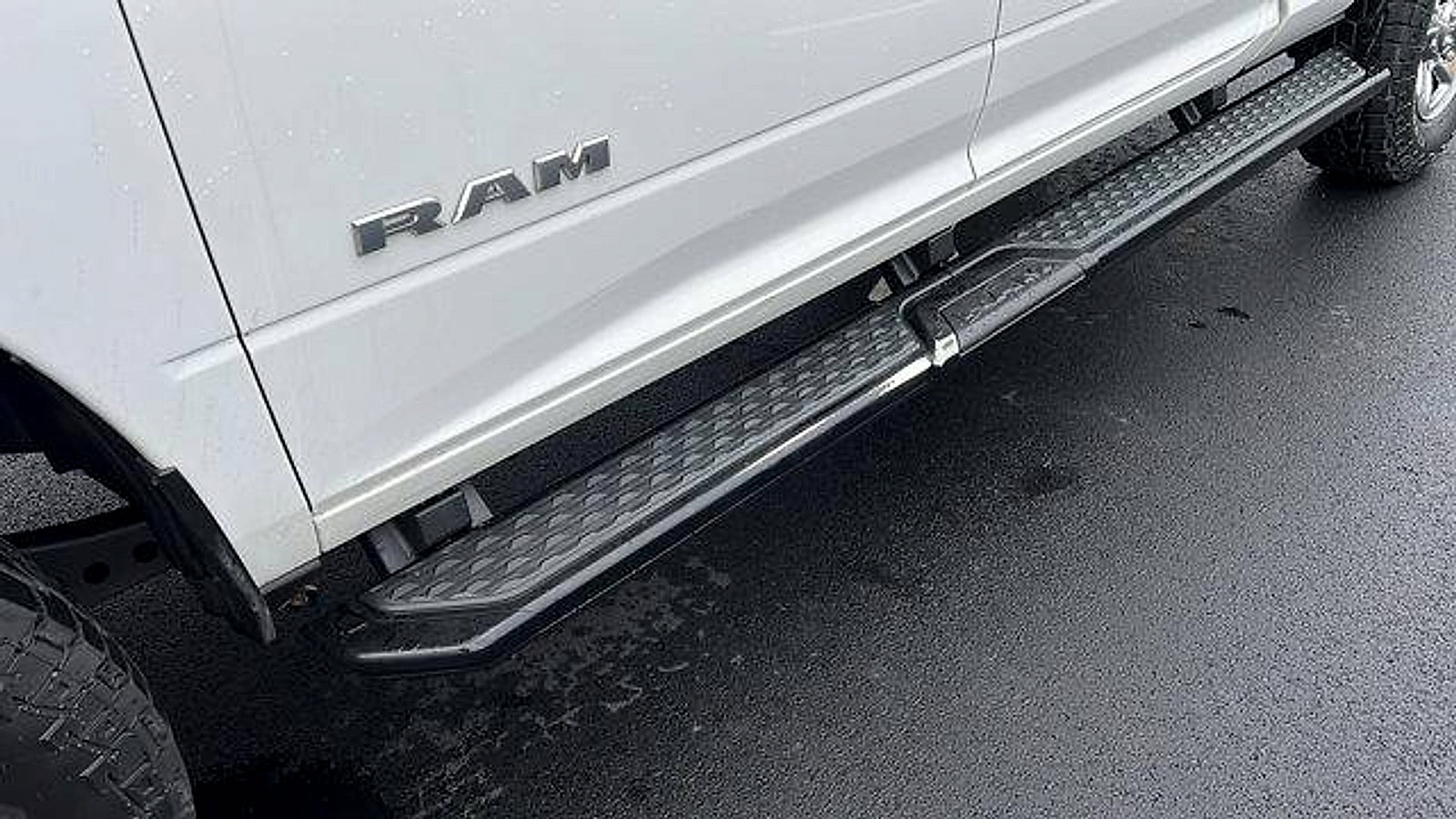 Used 2019 RAM 2500 Big Horn image 12