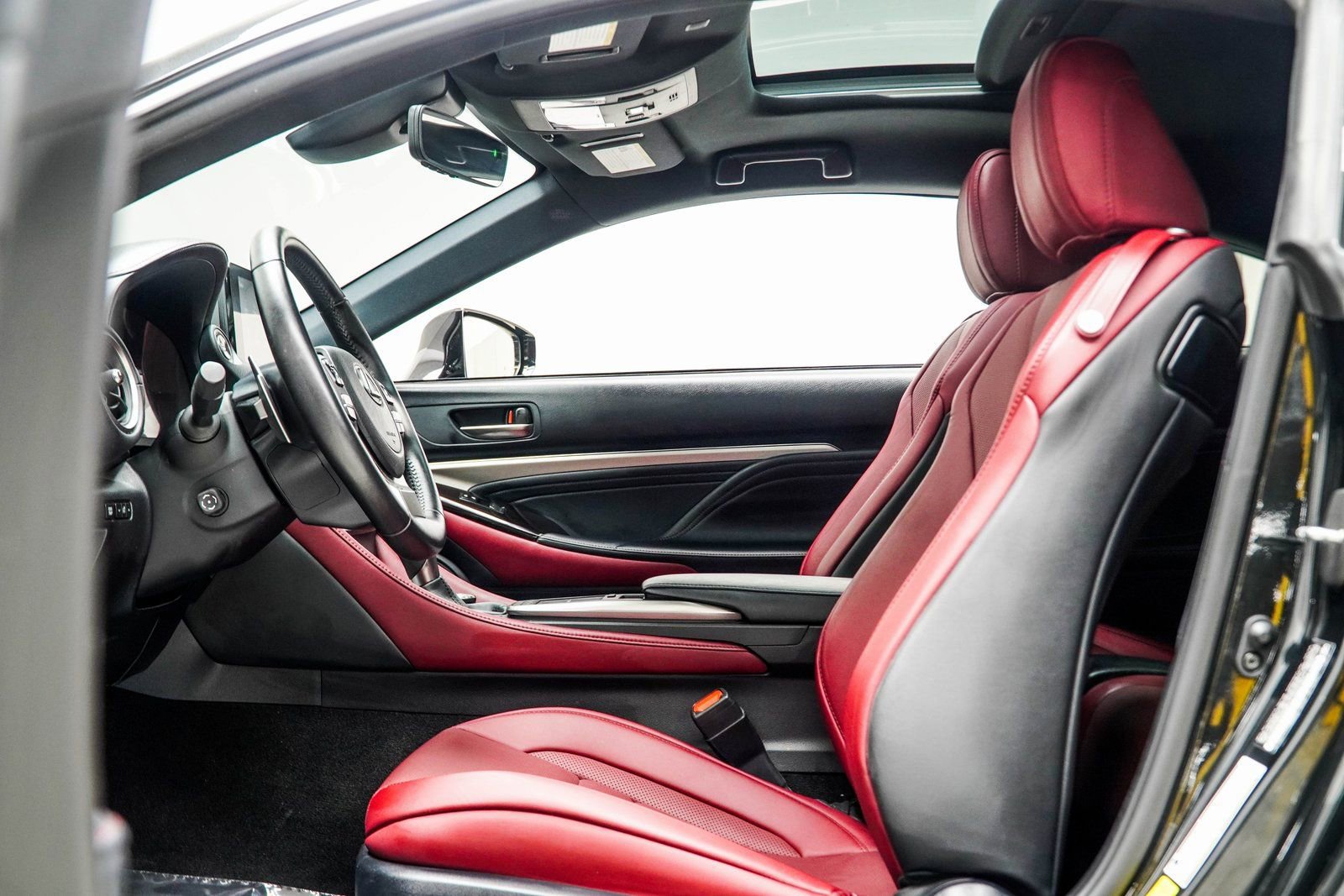 Used 2024 Lexus RC 300 w/ Premium Package image 39