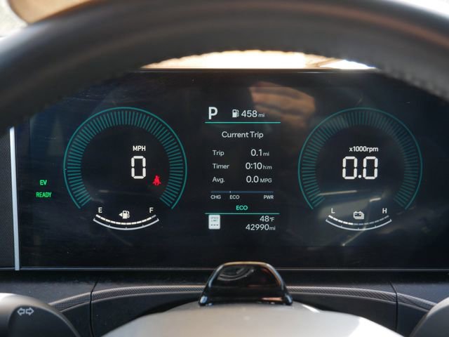 Used 2025 Hyundai Santa Fe SEL FWD image 20